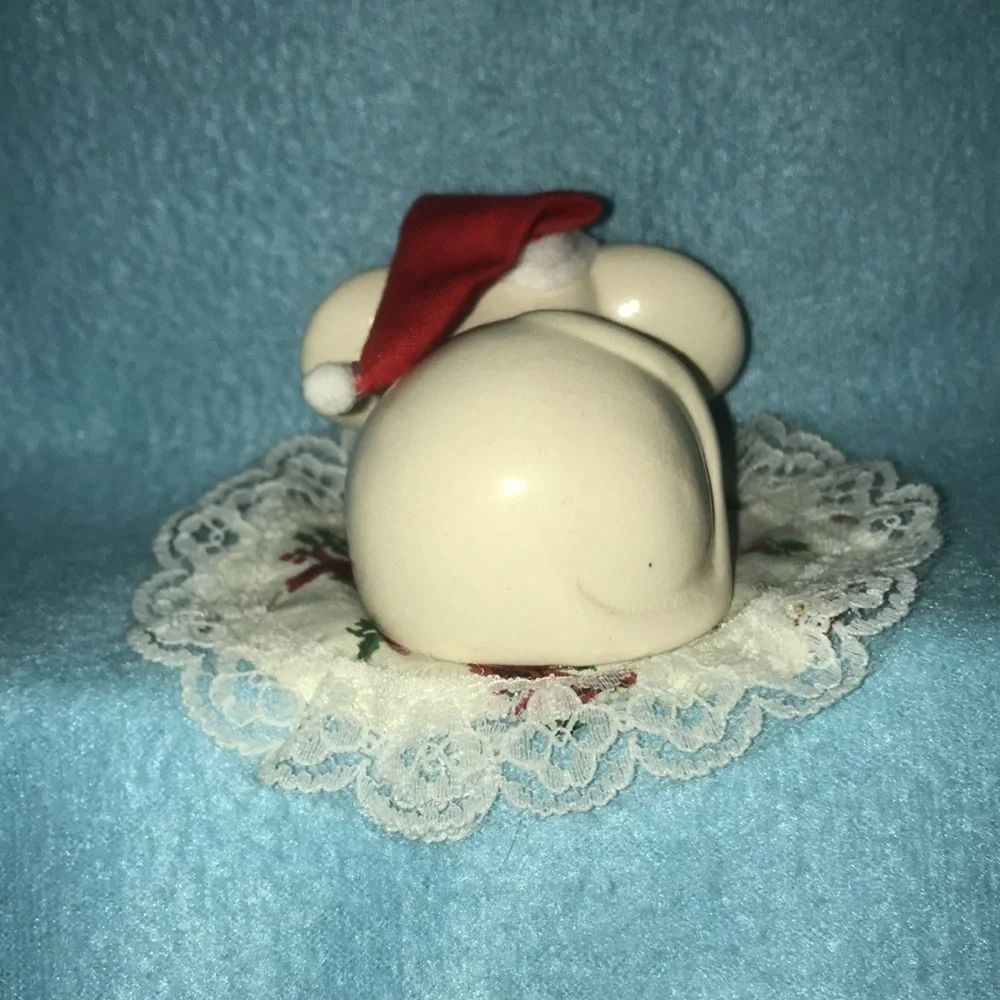 SANTA MOUSE on pillow vintage decoration by Santa’s Design 1993